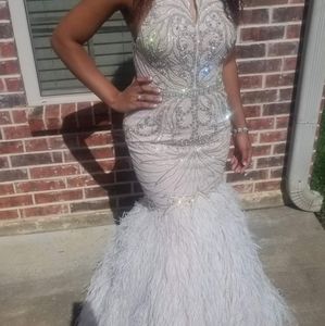 SLAY MY LIFE! JOVANI GOWN. ONE OF A KIND!!